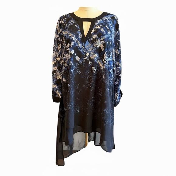 Catherines Top Womens 1X Blue Black Artsy Abstract Blouse Asymmetrical Flowy - Picture 9 of 10